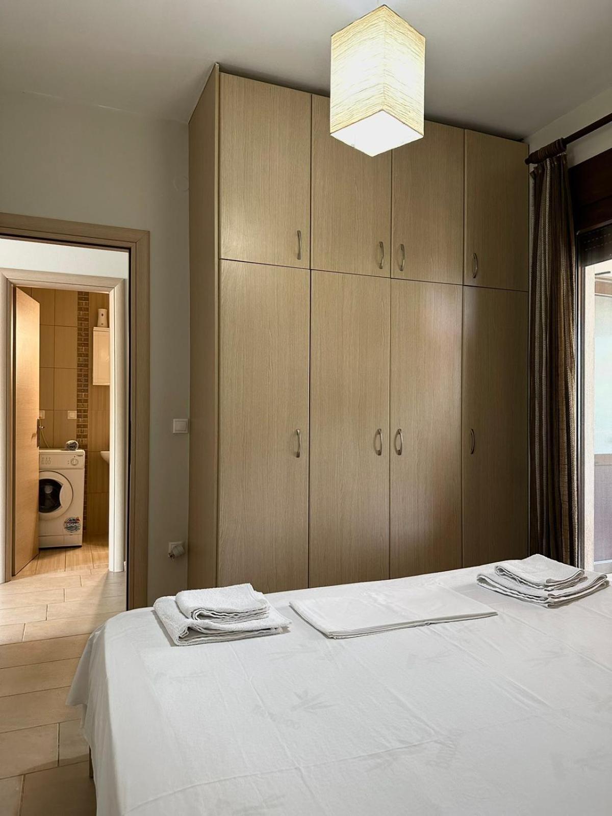 Canal Luxury Apartments Potidée Extérieur photo